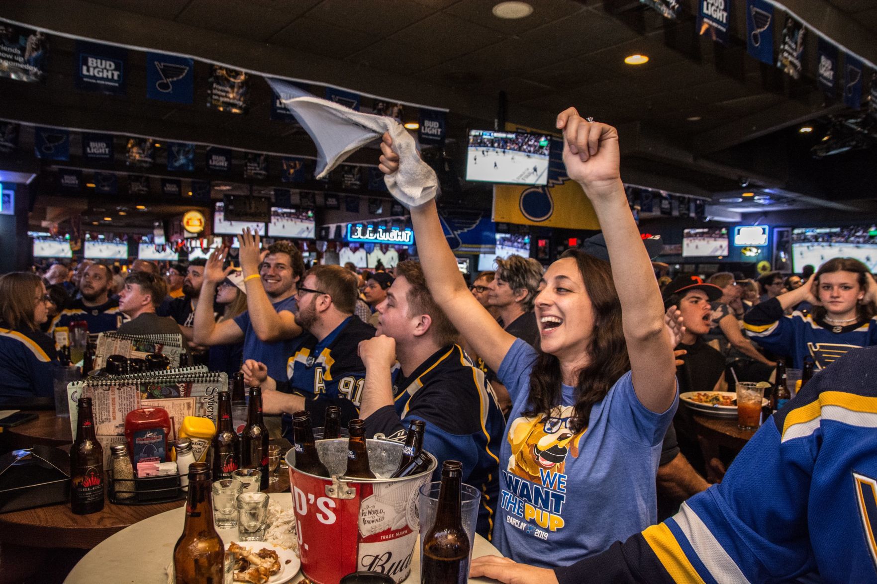 Blues Fans at Syberg's on Dorsett during Stanley Cup Final Game
